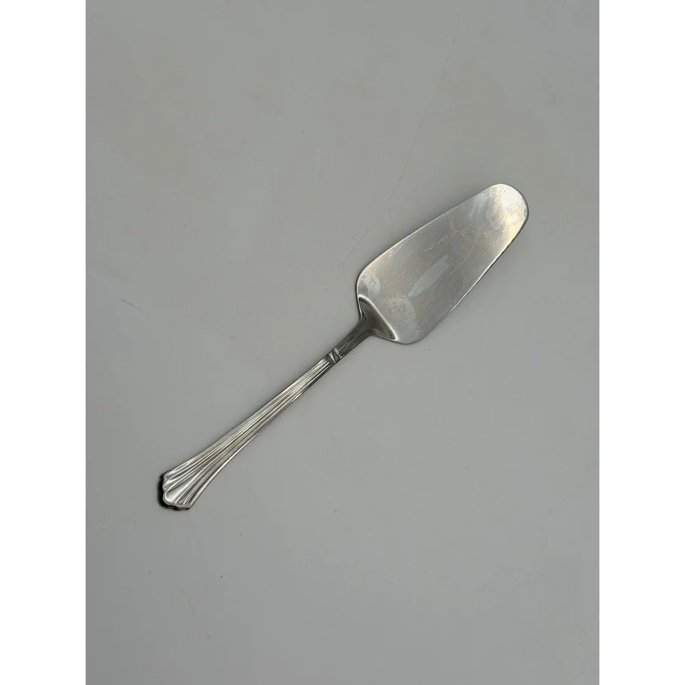 Stainless Korea Pie Cake Server Ribbed Fluted Handle Silver Polished Finish